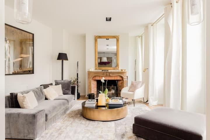 Maison Privee Holiday home *